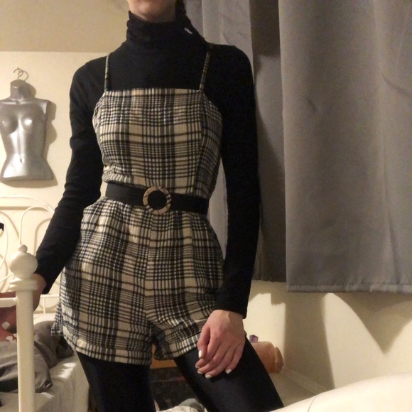 Plaid Picnic Romper - Picture 3 of 4